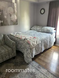 Room for rent in Orland Park, IL $850, condo