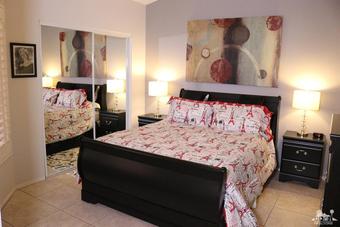 Room for rent in Palm Desert, CA $1600, townhouse