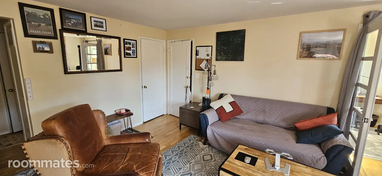 Profile photo 1 of 11