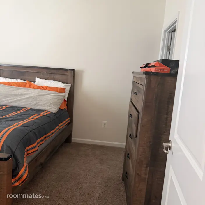 Room for rent in Gainesville VA $1500, townhouse