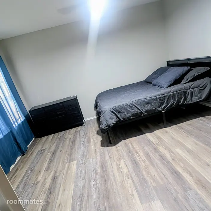 Room for rent in Dallas, TX $900, condo