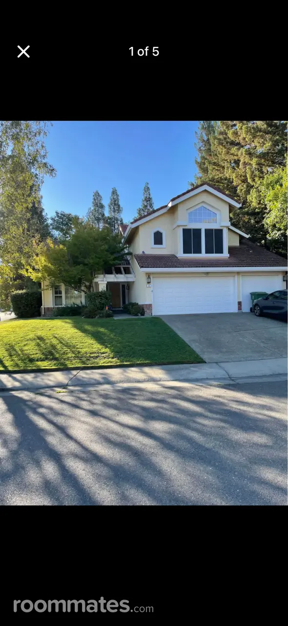 Profile photo 5 of 6