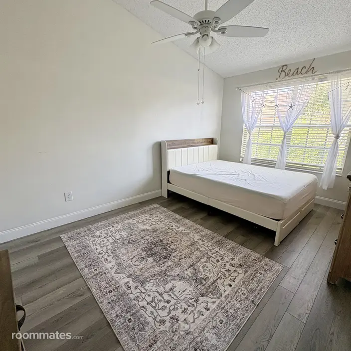 Room for rent in Brandon, FL $1150, townhouse