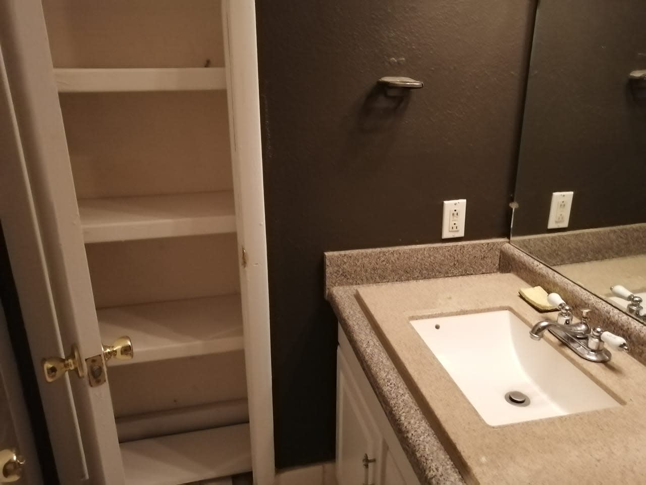 Profile photo 4 of 5