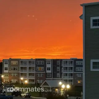 Room for rent in Lewes, DE $1100, condo