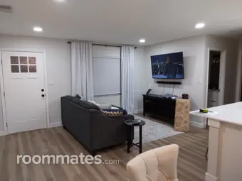 Room for rent in Orlando, FL $700, house