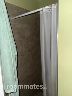 Room for rent in Chatsworth, CA $1400, house