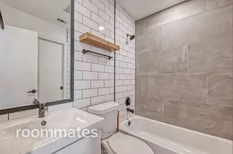 Room for rent in Houston TX $1100, townhouse