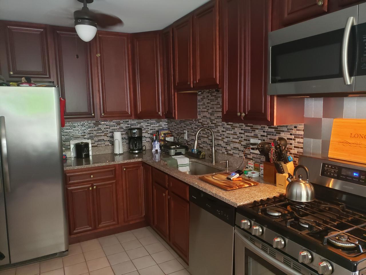 Profile photo 7 of 11