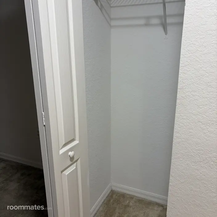 Room for rent in Palm Beach Gardens FL $1300, apartment