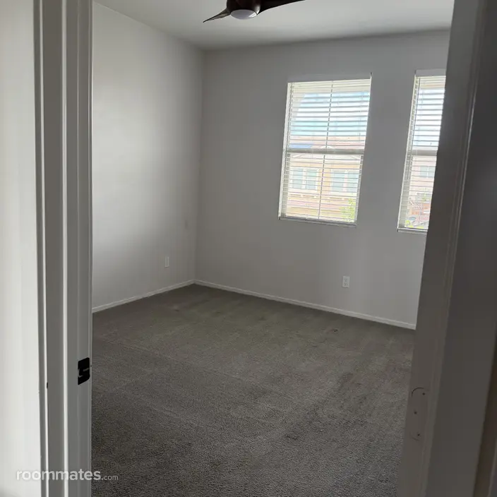 Room for rent in Chula Vista CA $1500, house