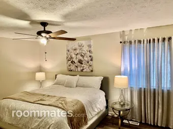 Room for rent in Riverdale, GA $875, house