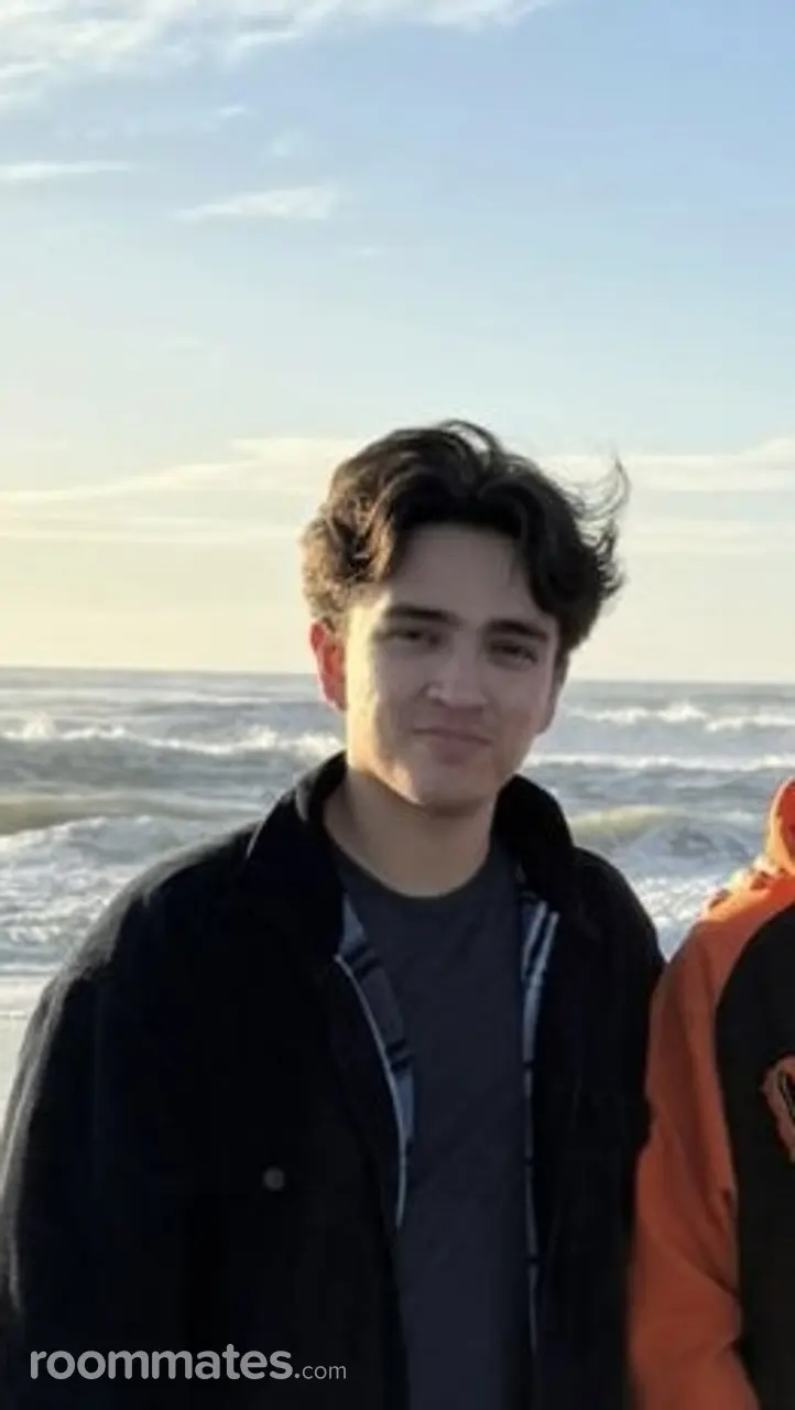 Profile photo 5 of 5