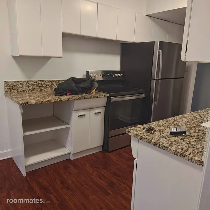 Room for rent in Shaker Heights OH $1600, apartment