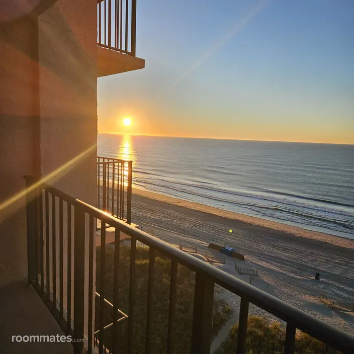 Roommate looking Satellite Beach, FL, $900