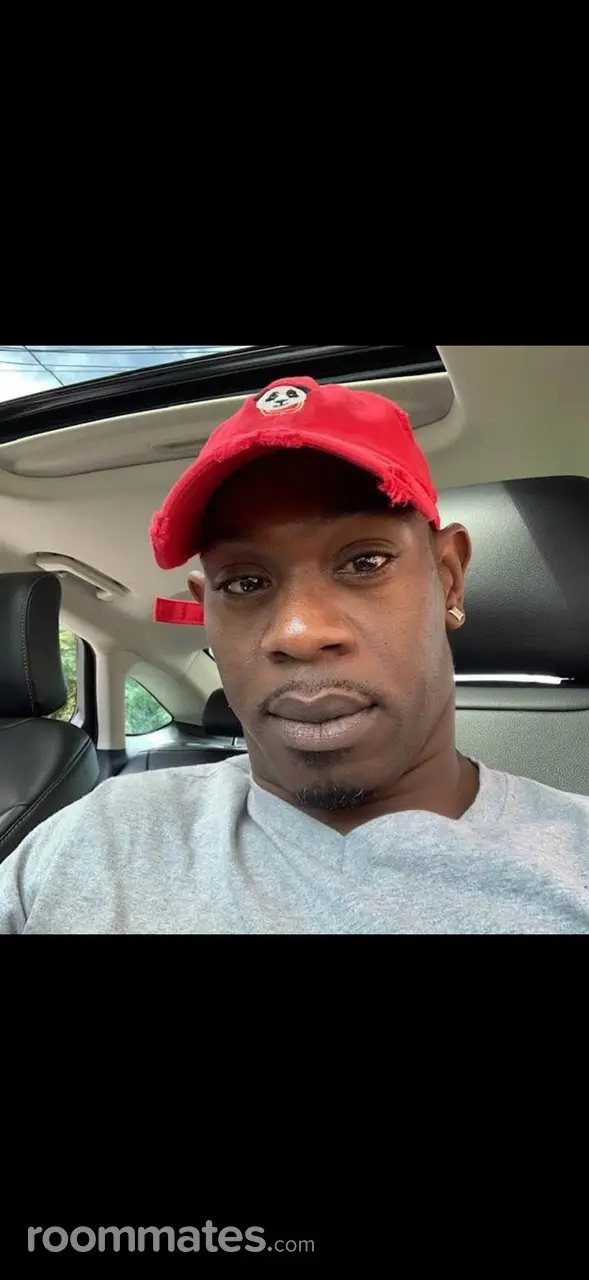 Profile photo 1 of 1