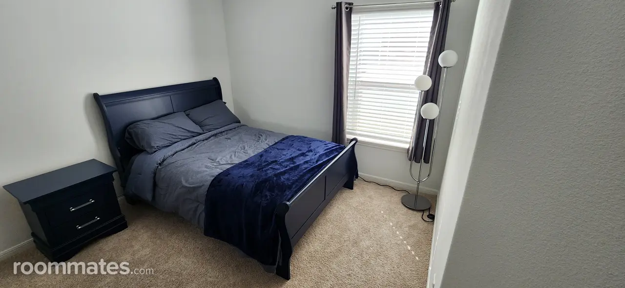 Profile photo 1 of 5