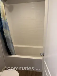 Room for rent in Menifee CA $800, house