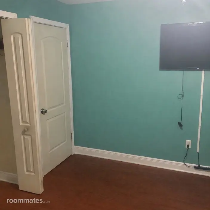 Room for rent in Orlando FL $750, house