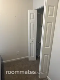 Room for rent in Covington, GA $1000, house