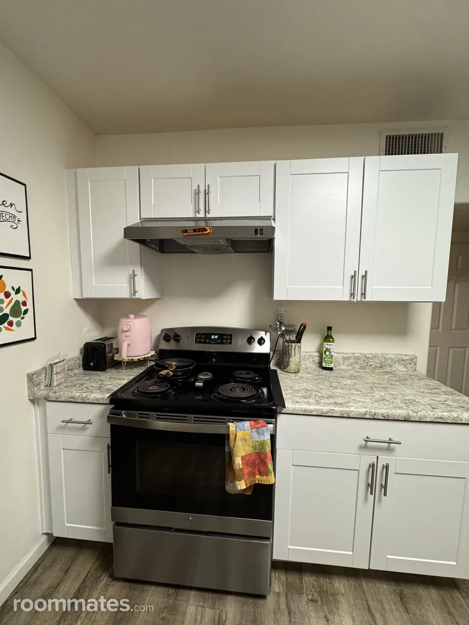 Profile photo 5 of 10