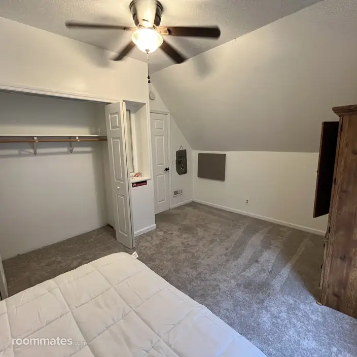 Room for rent in Marysville OH $700, house