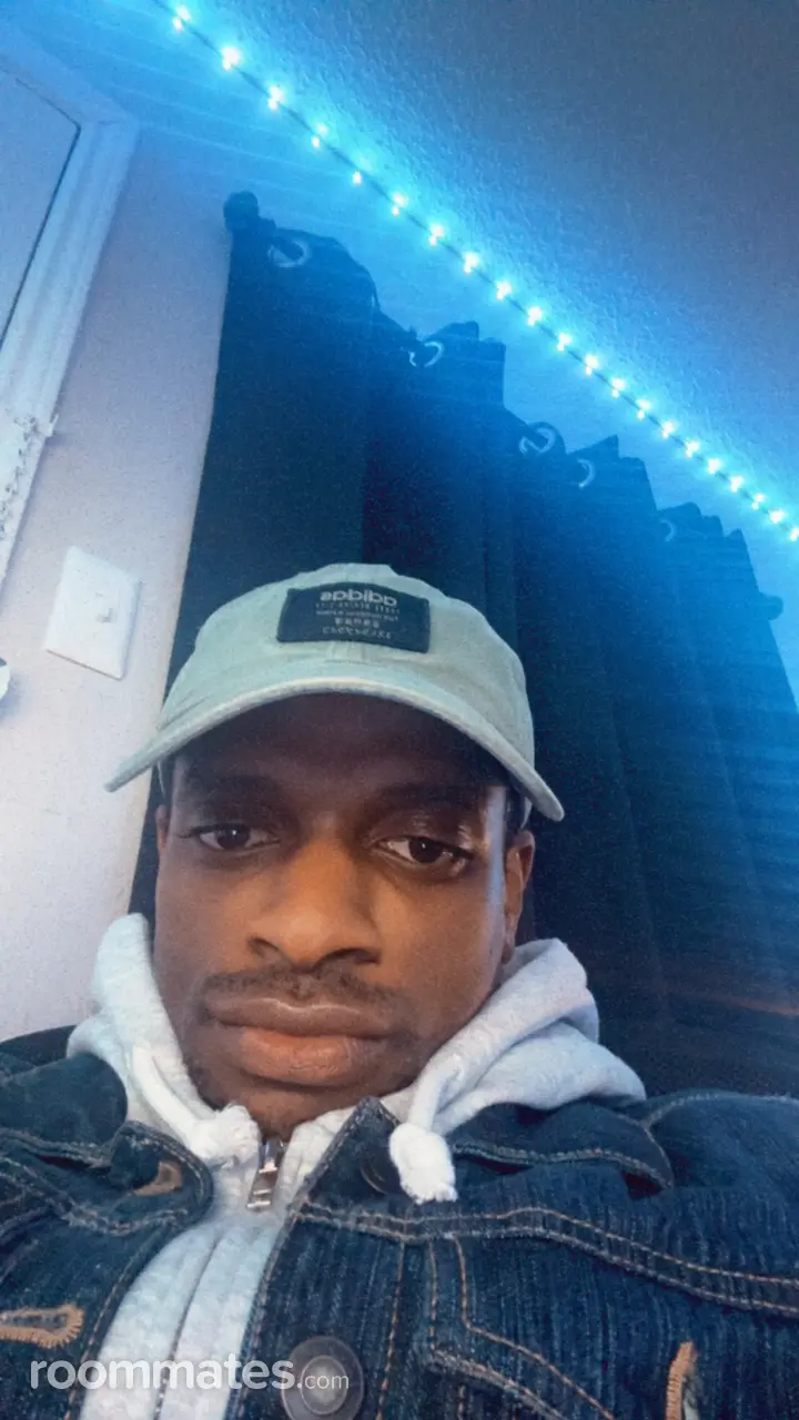 Profile photo 3 of 5