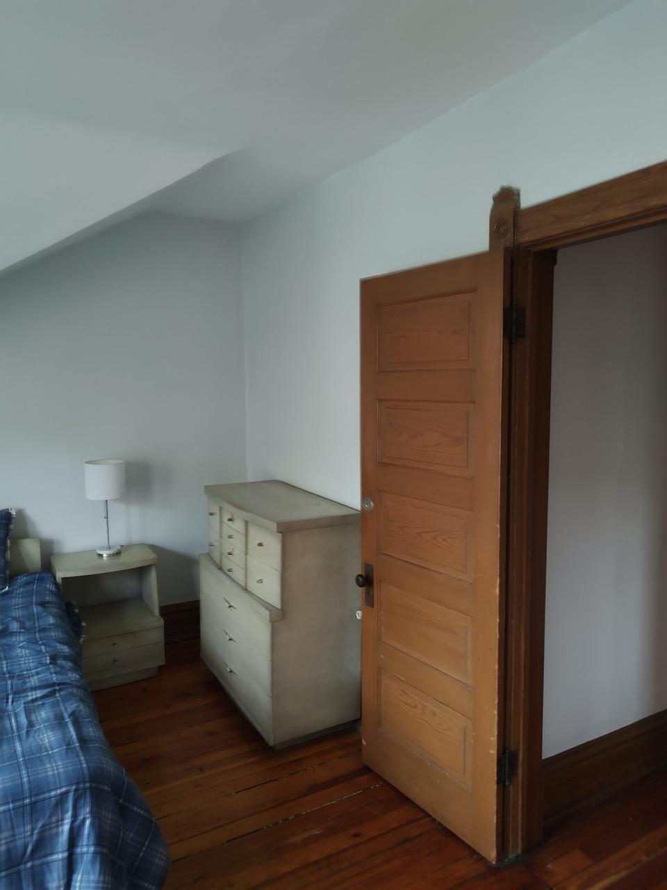 Profile photo 3 of 10