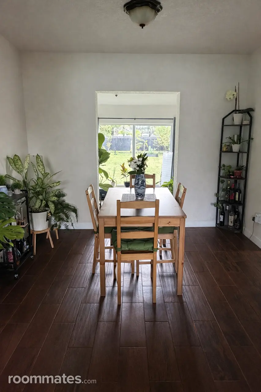 Profile photo 5 of 7