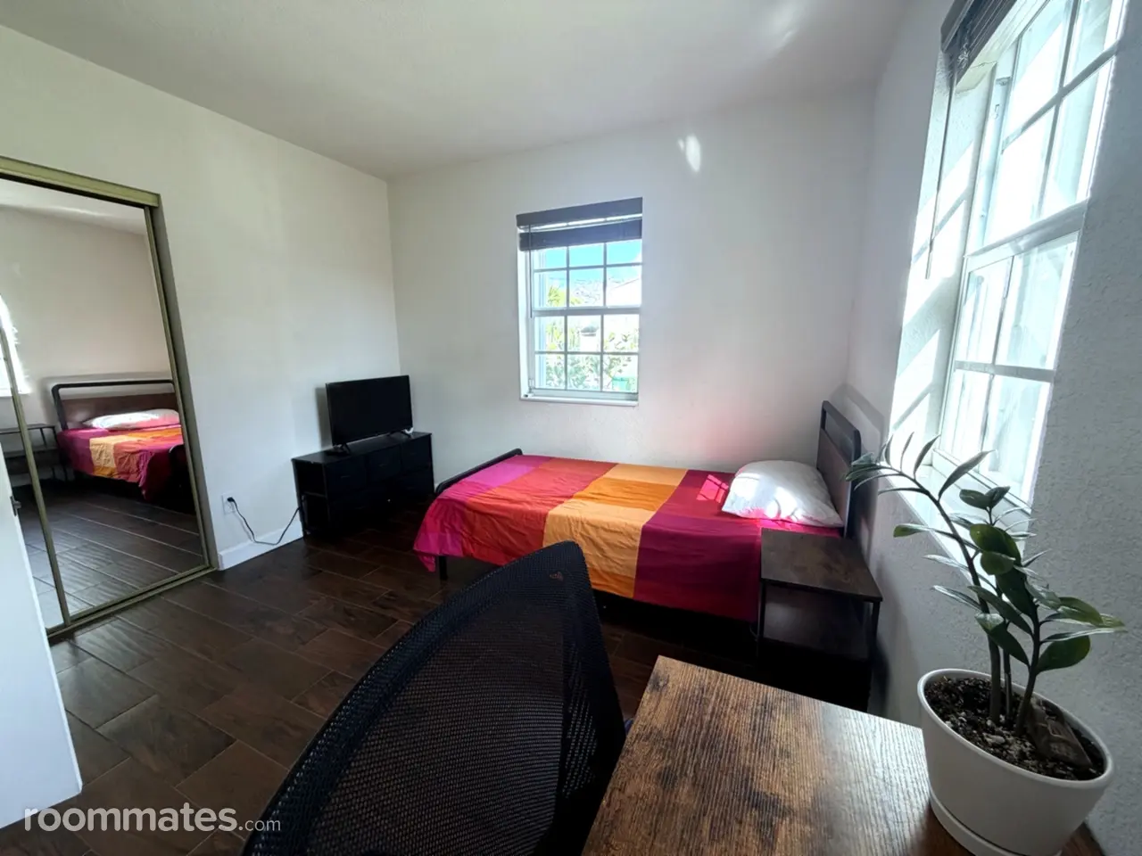 Profile photo 1 of 7