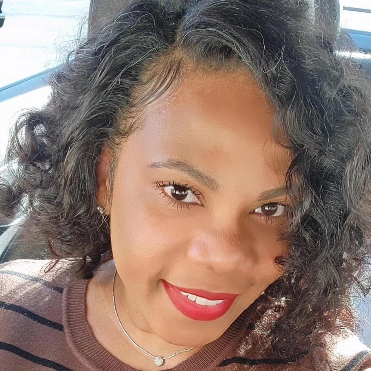 Profile photo 5 of 5