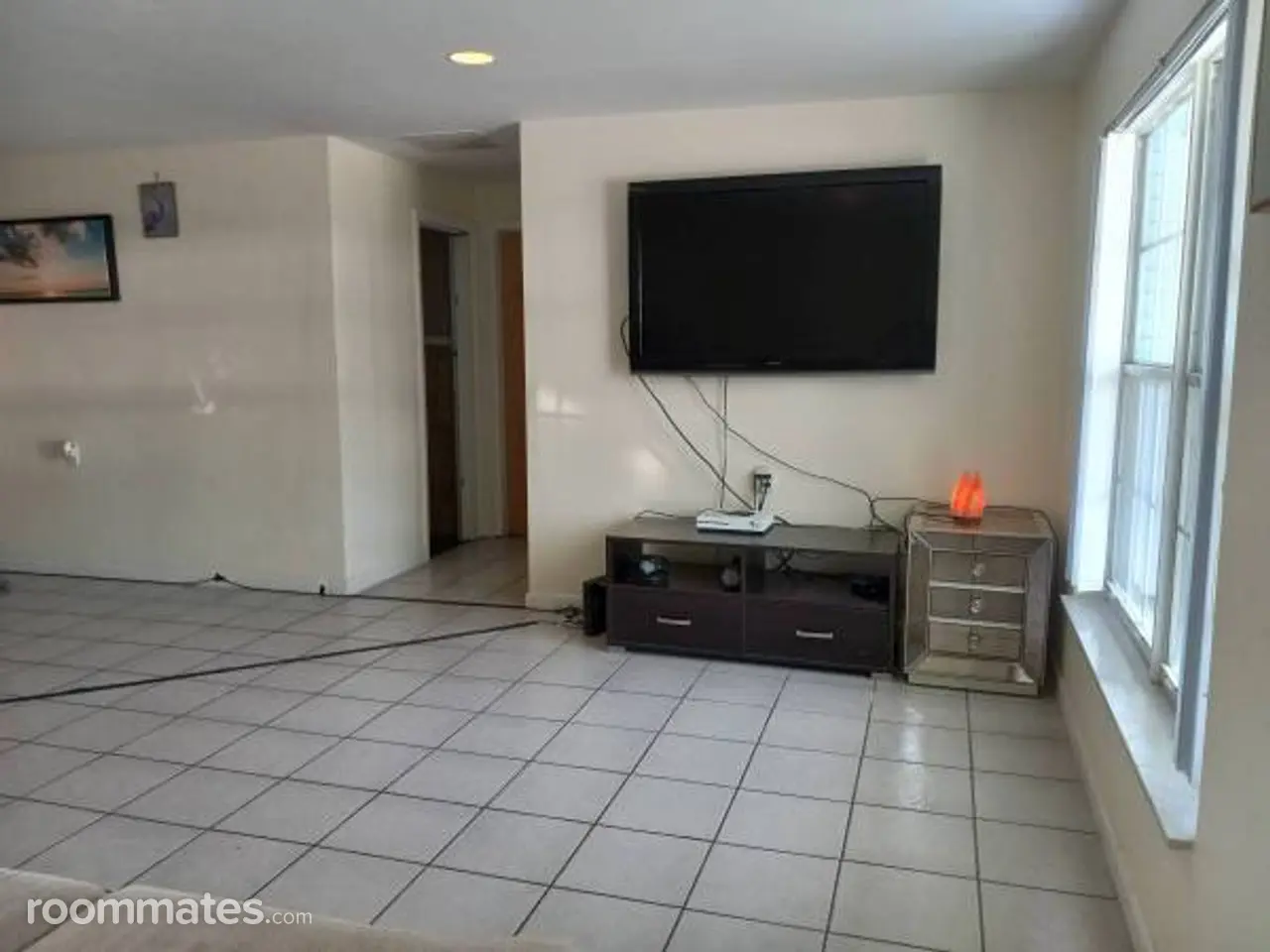 Profile photo 3 of 10
