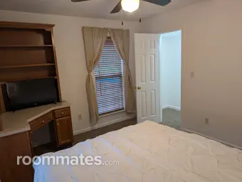 Room for rent in South Fulton, GA $800, house