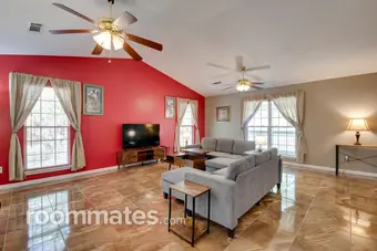 Room for rent in South Fulton, GA $800, house