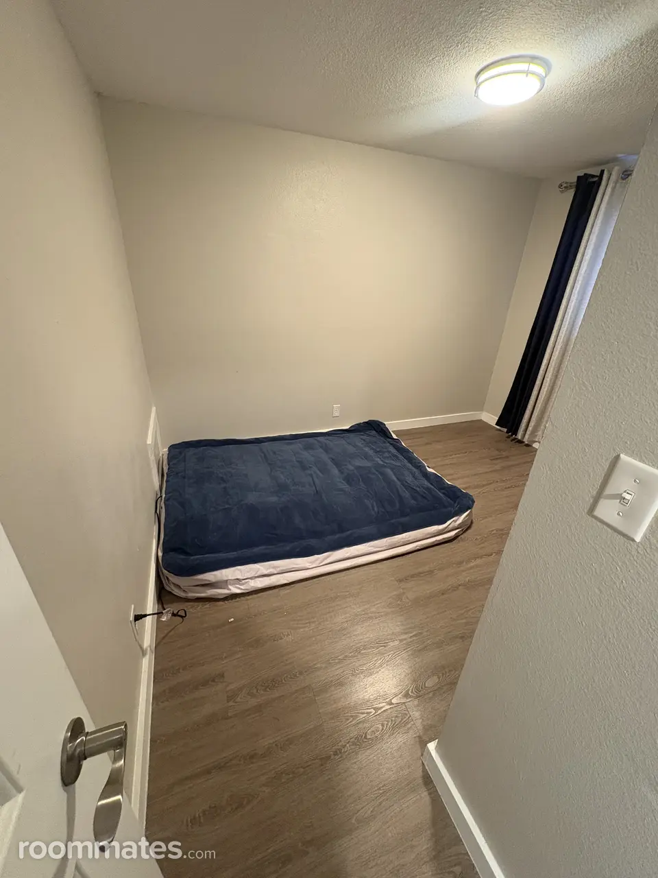 Profile photo 4 of 7