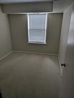 Room for rent in Alexandria, VA $1000, condo
