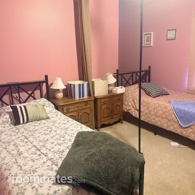 Room for rent in Ottawa IL $475, house