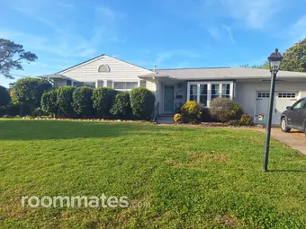 Room for rent in Norfolk, VA $600, house