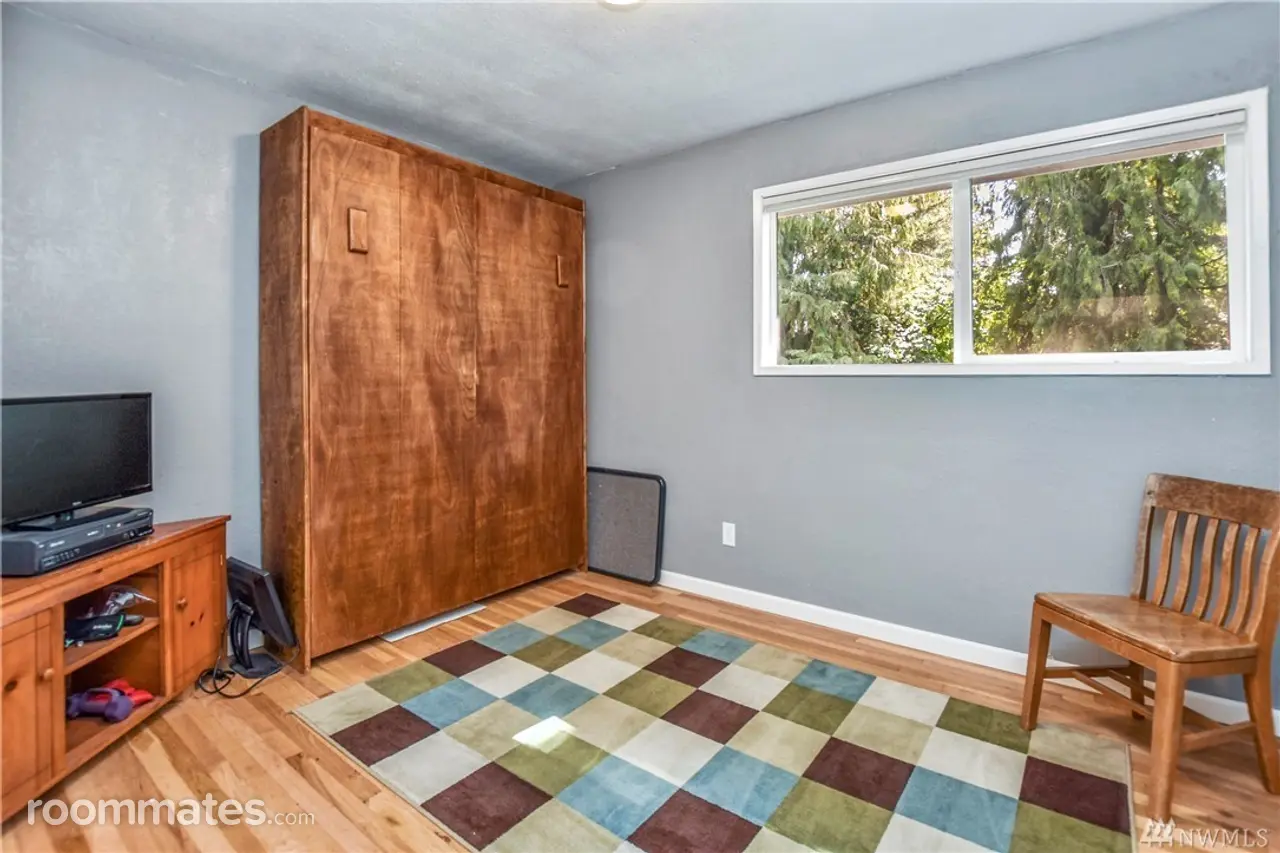 Profile photo 2 of 3