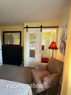 Room for rent in South Hill, WA $1000, house