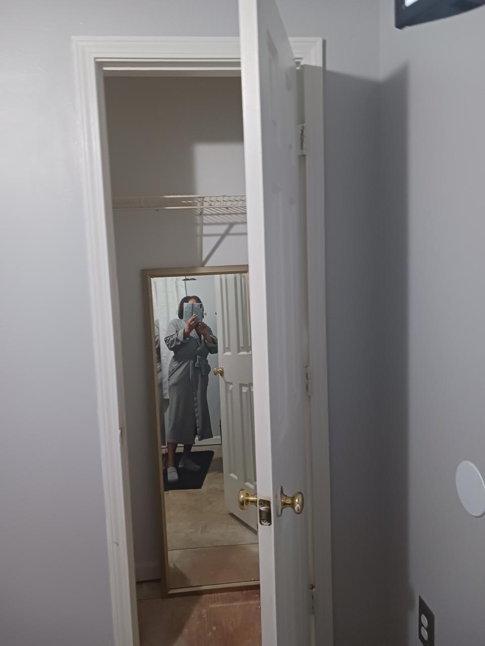 Profile photo 2 of 4