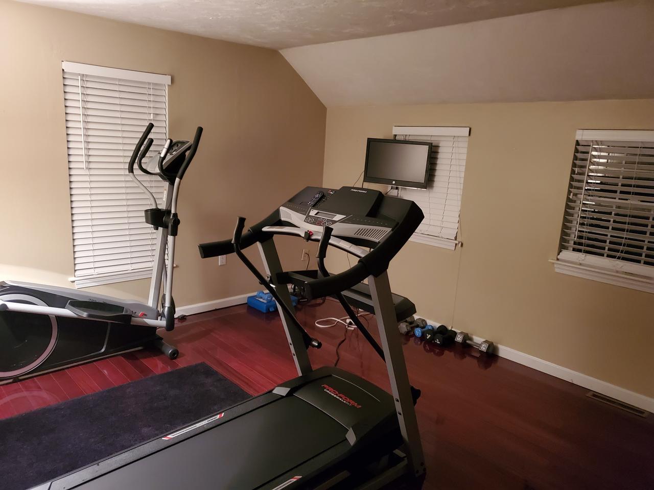 Profile photo 9 of 12