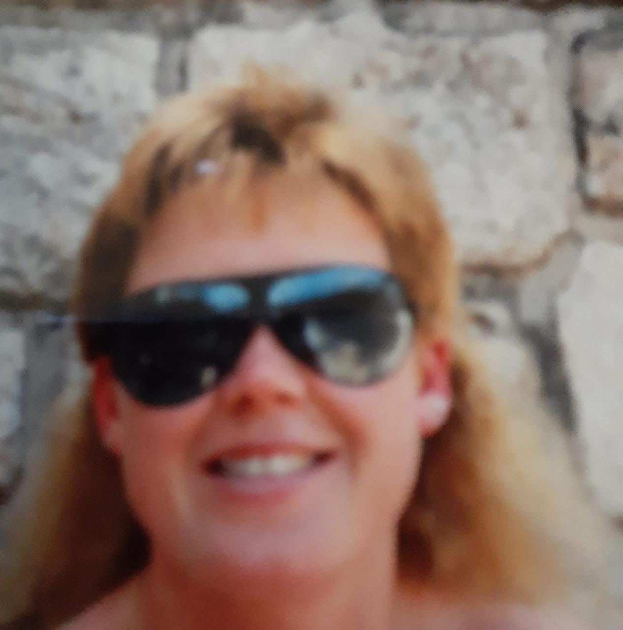 Profile photo 7 of 7