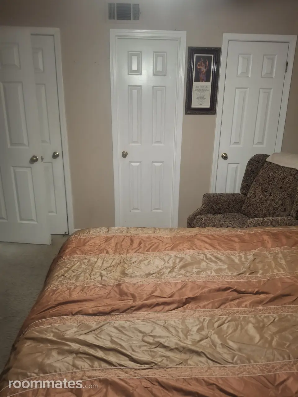 Profile photo 6 of 9