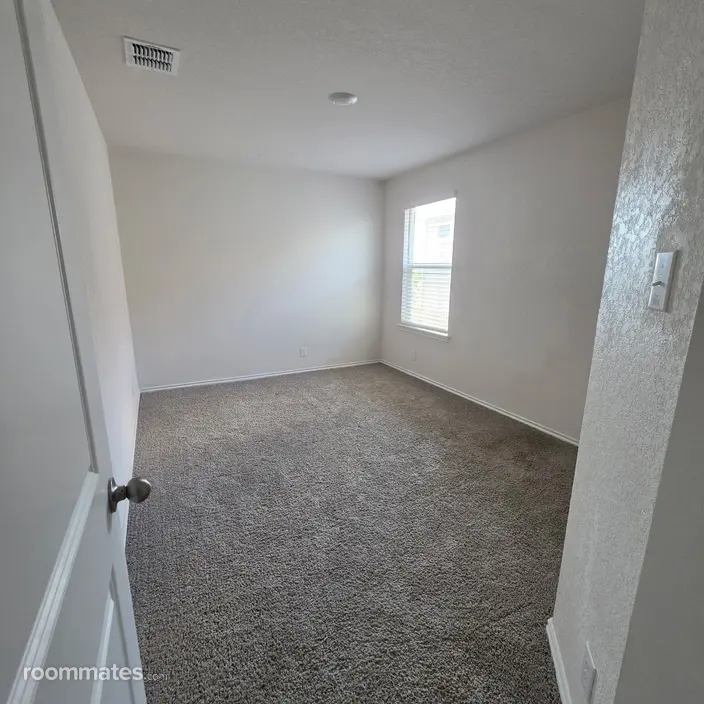 Room for rent in San Antonio, TX $450, house
