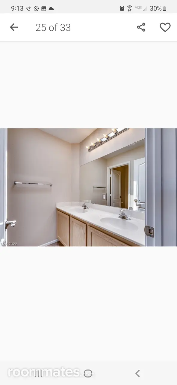 Profile photo 12 of 14