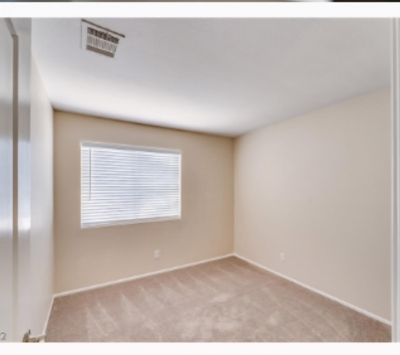 Profile photo 5 of 14