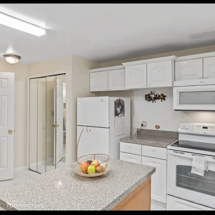 Room for rent in Herndon VA $2600, apartment
