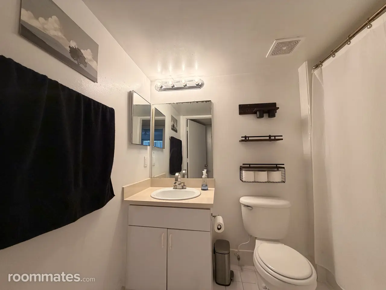 Profile photo 5 of 6