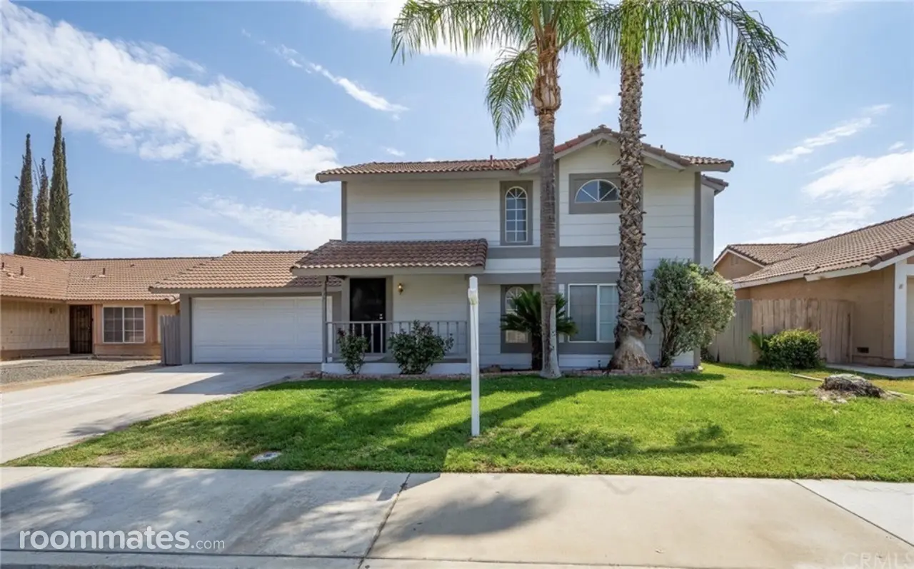 Profile photo 4 of 9